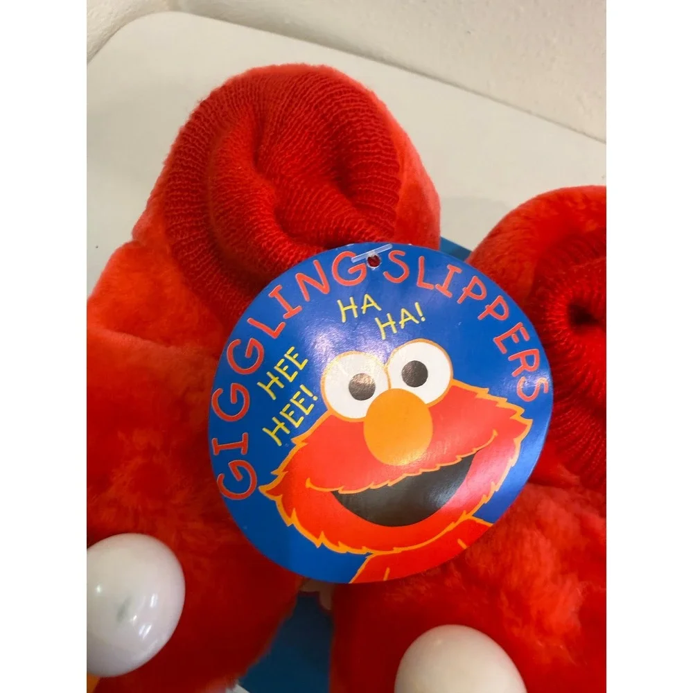 Vintage 1998 Sesame Street Elmo Giggling Slippers SG Footwear Red Plush NIB